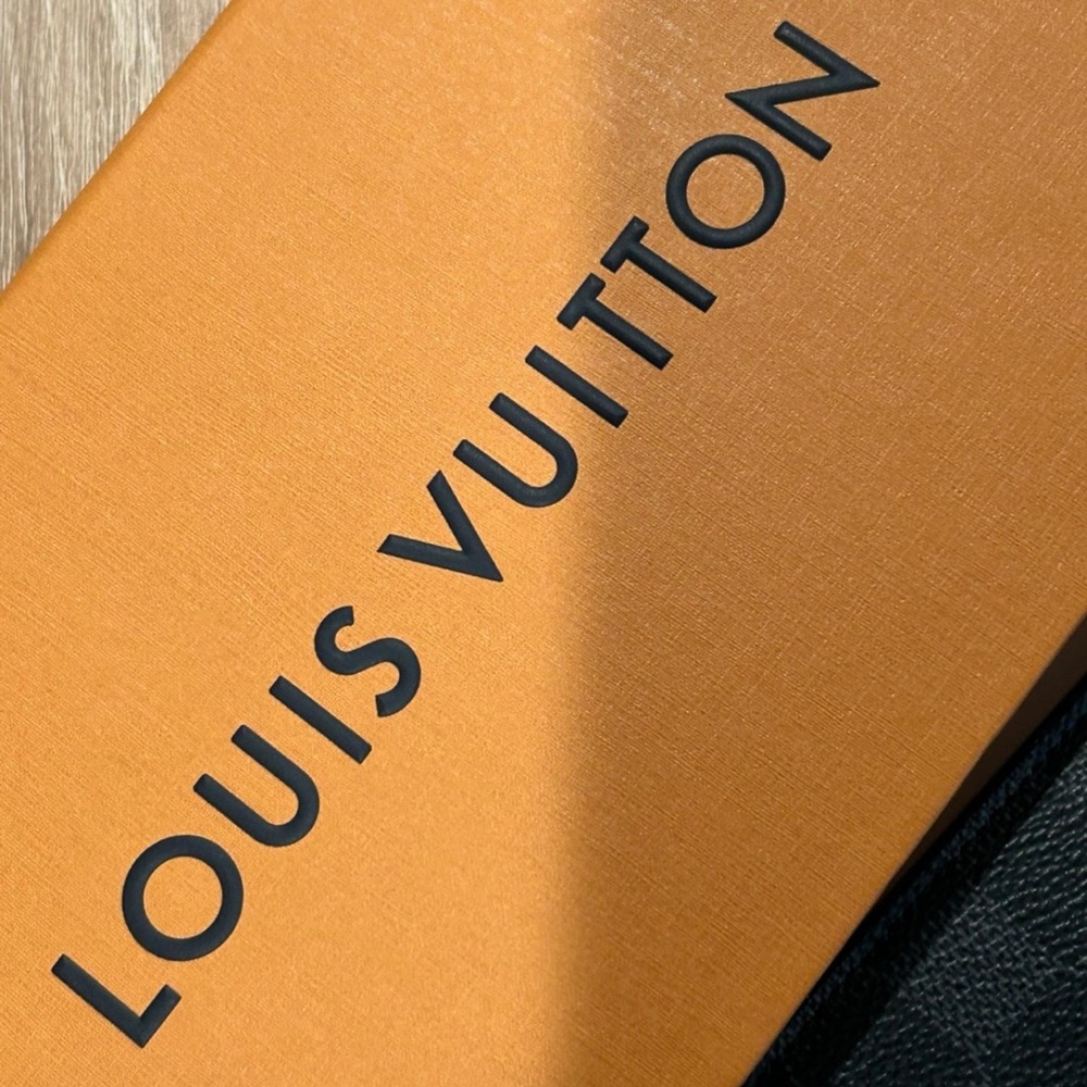 Louis Vuitton Damier Graphite Canvas Card Holder - Picture 5 of 9